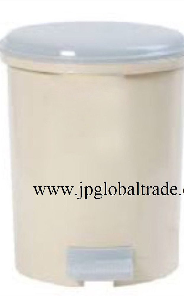 ถังขยะ พลาสติก JP-P301 (สีครีม)